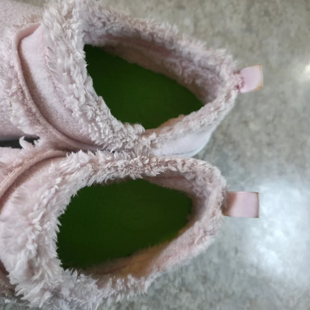 Oofos OOcoozie Slippers Comfort Fleece Recovery Pink Slip On Women's Size 9 - Picture 7 of 8